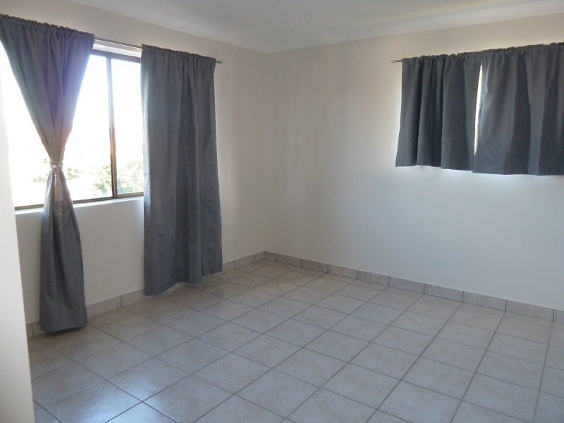 2/25 Hilltop Avenue, Chermside QLD 4032