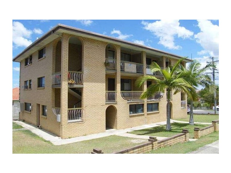 2/25 Hilltop Avenue, Chermside QLD 4032