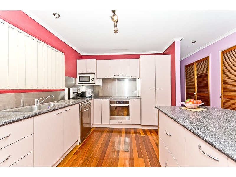 17 Candlebark Street, Aspley QLD 4034