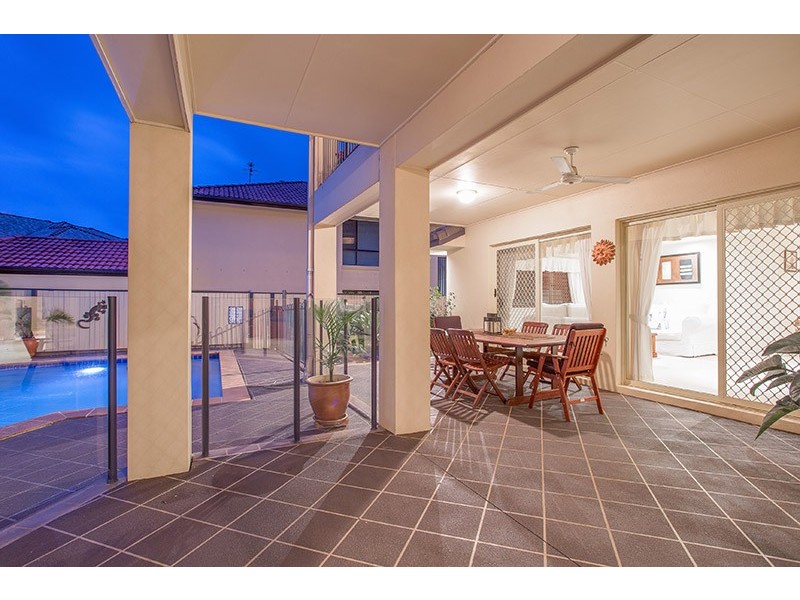 8 Estonia Avenue, Bridgeman Downs QLD 4035