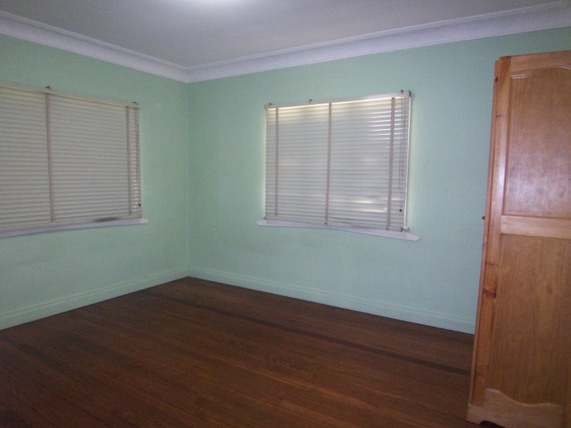 27 Kingsmill Street, Chermside QLD 4032