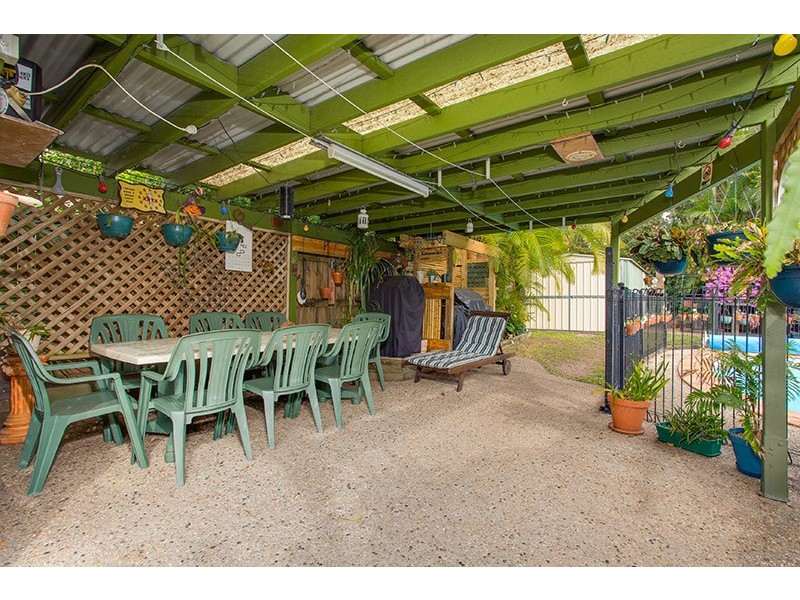 44 Hilltop Avenue, Chermside QLD 4032