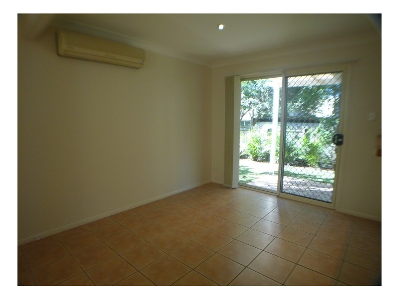 1/12 Greenbank Street, Chermside QLD 4032