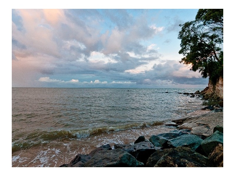 18 Whytecliffe Parade, Woody Point QLD 4019