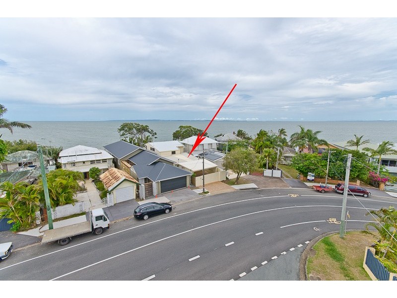 18 Whytecliffe Parade, Woody Point QLD 4019