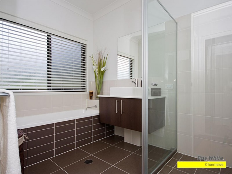 235 Ridley Road, Bridgeman Downs QLD 4035