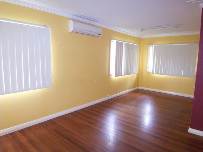 54 Playfield Street, Chermside QLD 4032