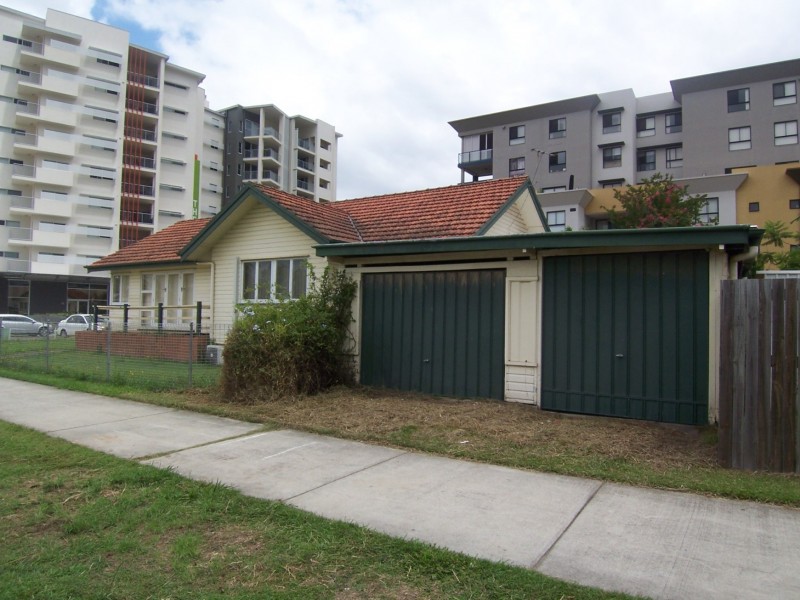 54 Playfield Street, Chermside QLD 4032