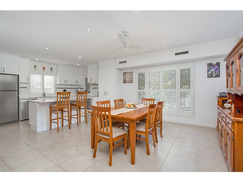 33 Hillside Circuit, Chermside West QLD 4032