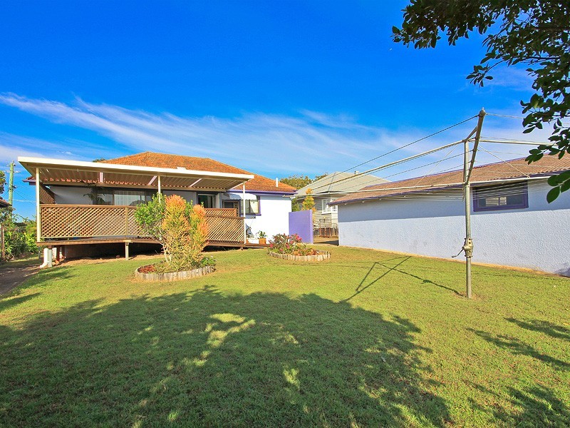 221 Rode Road, Wavell Heights QLD 4012