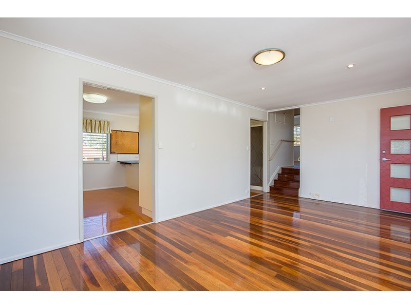 6 Pacific Street, Chermside West QLD 4032