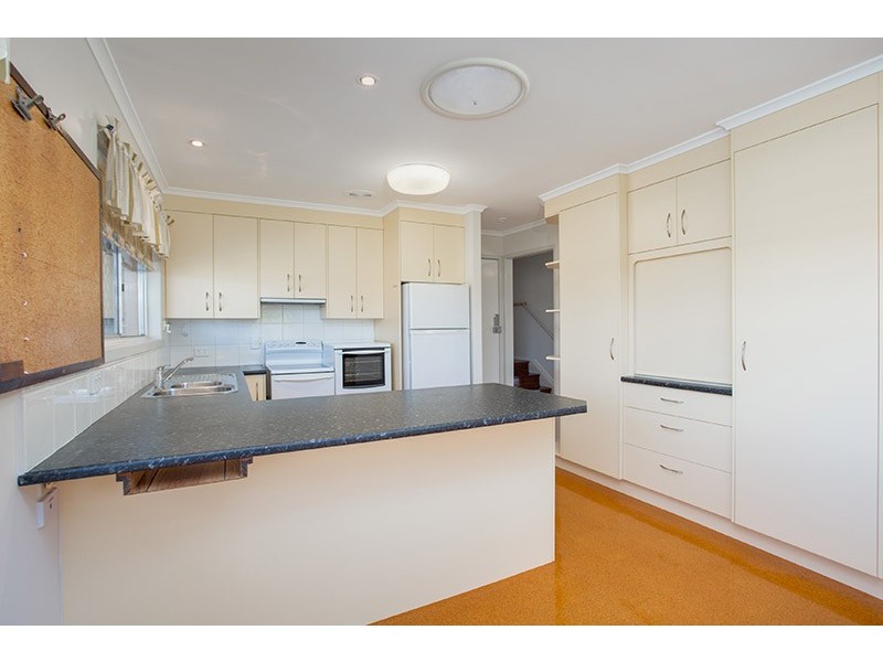 6 Pacific Street, Chermside West QLD 4032