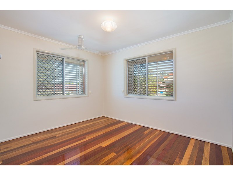 6 Pacific Street, Chermside West QLD 4032