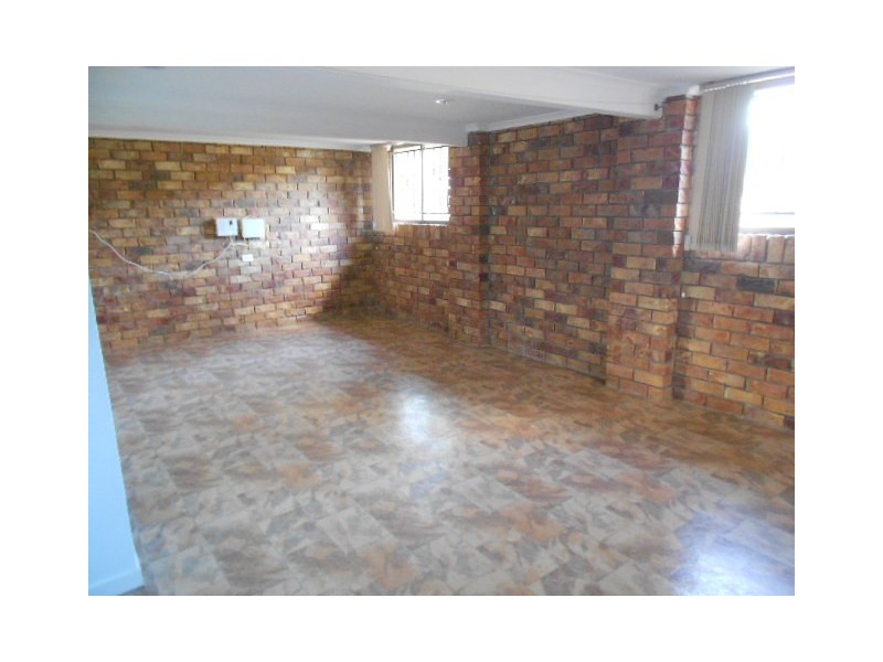 8 Trevorlea Street, Zillmere QLD 4034