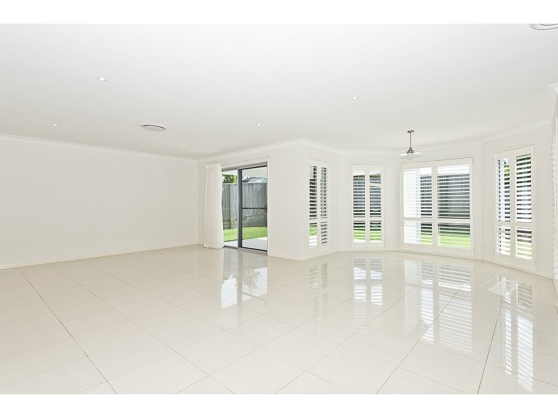 4 Possum Street, Warner QLD 4500