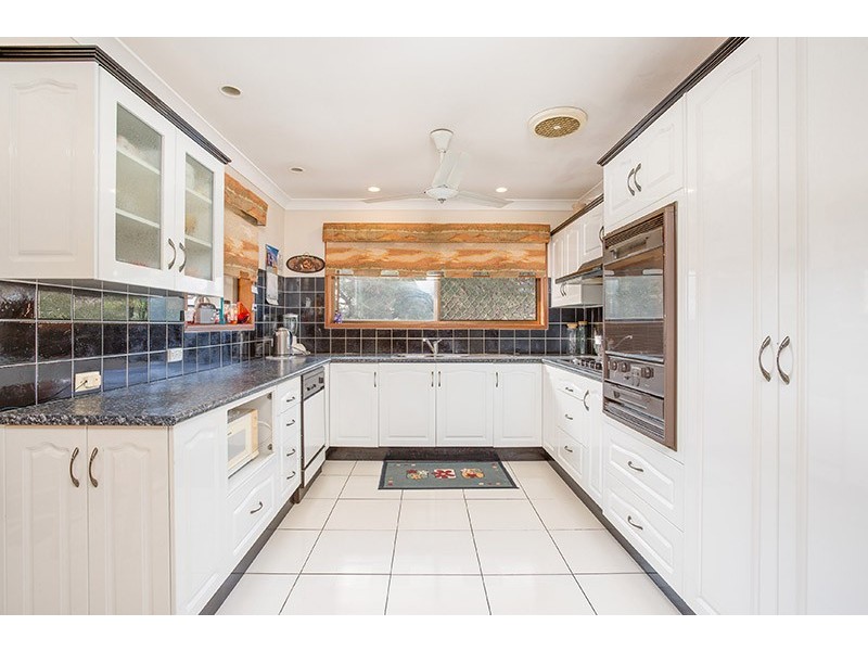 33 Claret Street, Carseldine QLD 4034