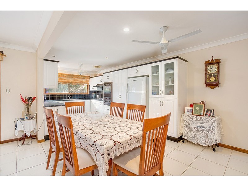 33 Claret Street, Carseldine QLD 4034