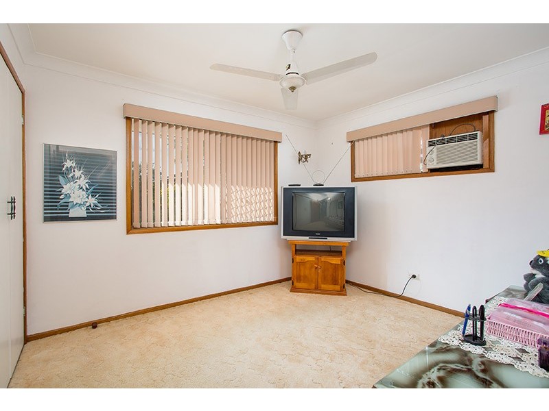 33 Claret Street, Carseldine QLD 4034