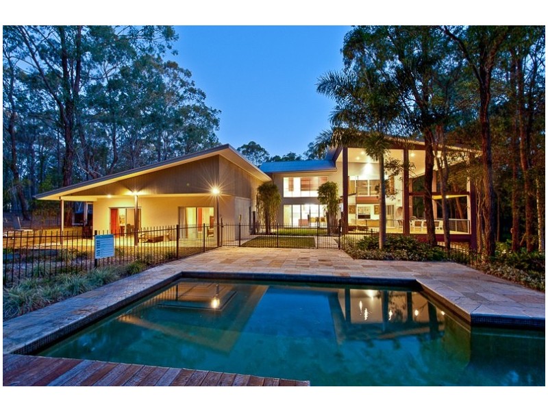 73 Neville Road, Bridgeman Downs QLD 4035