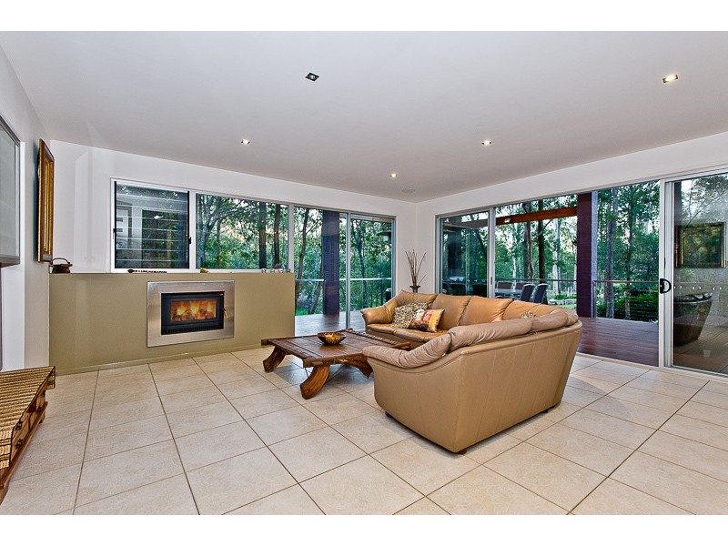 73 Neville Road, Bridgeman Downs QLD 4035