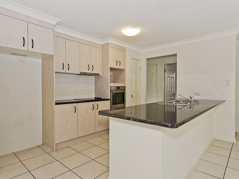 2 Oakwood Road, Warner QLD 4500
