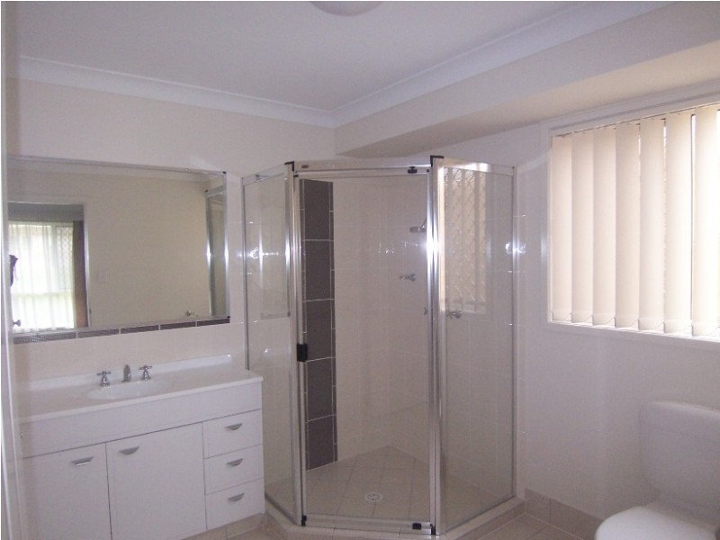 11 Oakwood Road, Warner QLD 4500