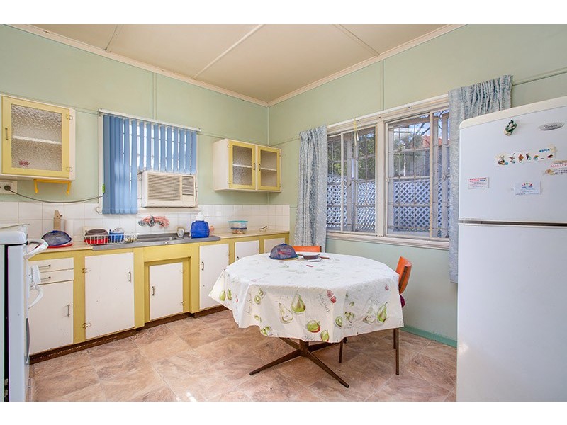 11 Connolly Street, Kedron QLD 4031