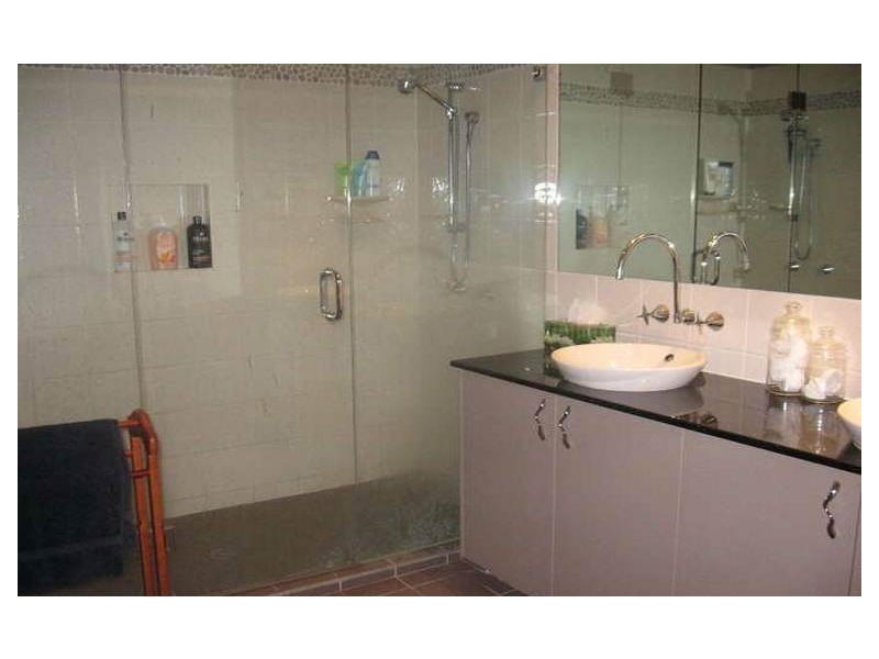 4 Oltrarno Place, Bridgeman Downs QLD 4035