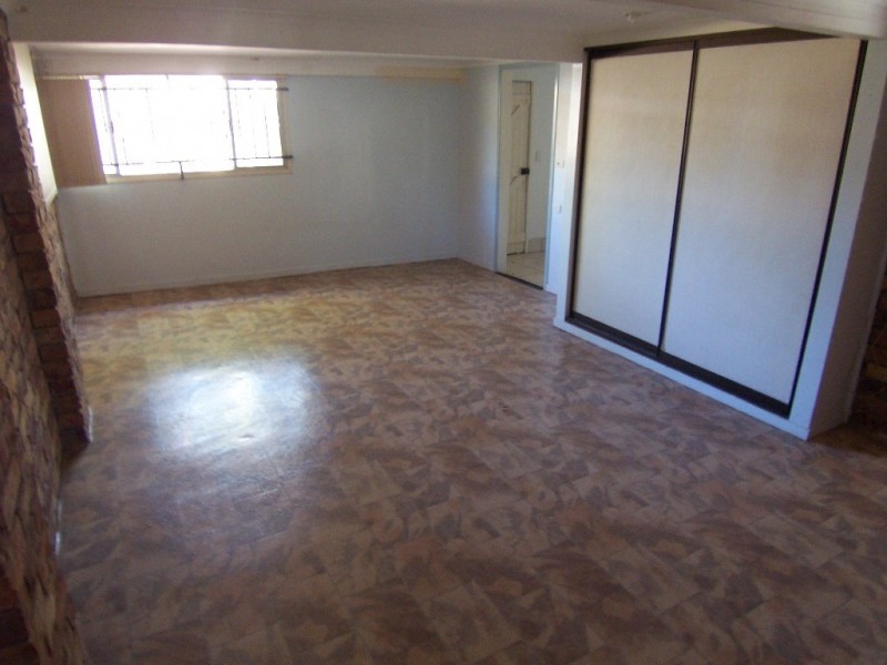 8 Trevorlea Street, Zillmere QLD 4034