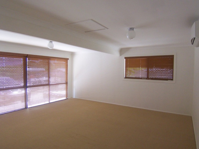 31 Ashmole Road, Redcliffe QLD 4020