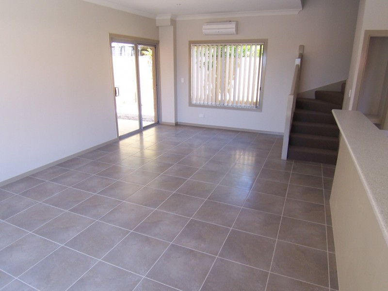 2/16 Victory Street, Zillmere QLD 4034