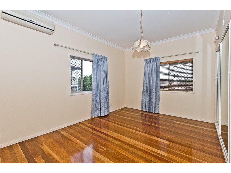 7 Bruce Street, Chermside QLD 4032