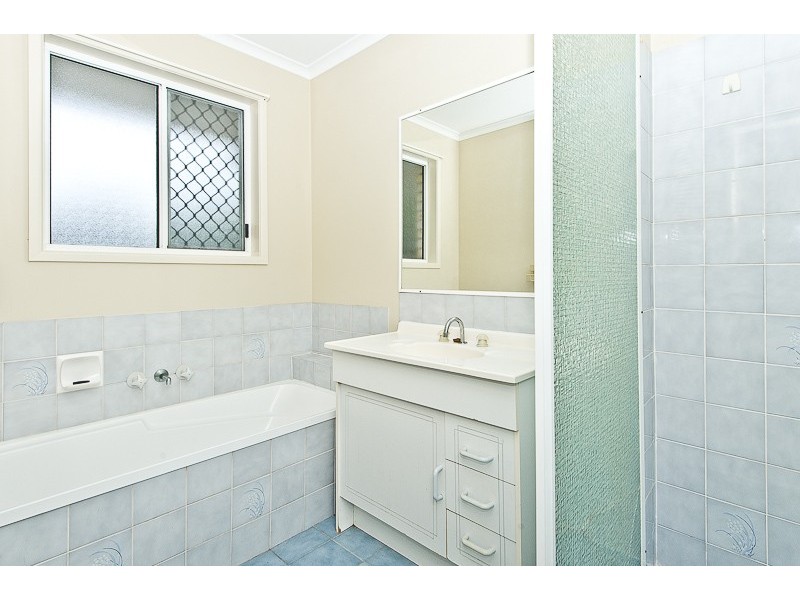 69 Balcara Avenue, Carseldine QLD 4034