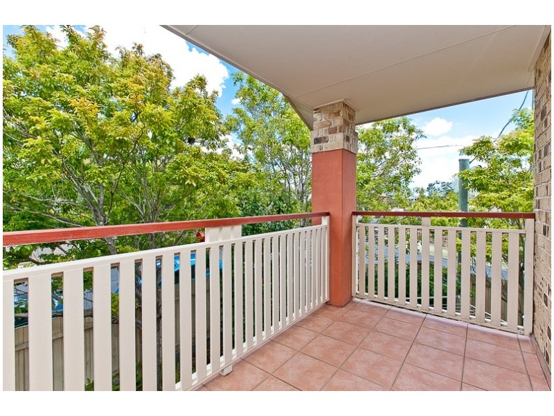 4/14 Greenbank Street, Chermside QLD 4032
