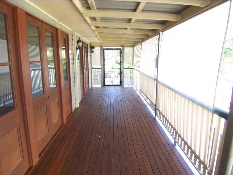 33 Thuruna Street, Stafford QLD 4053