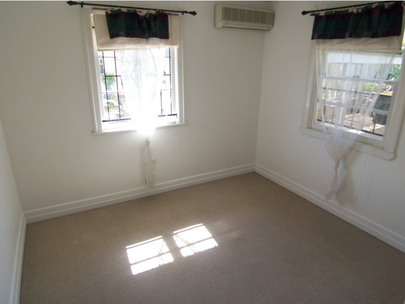 33 Thuruna Street, Stafford QLD 4053