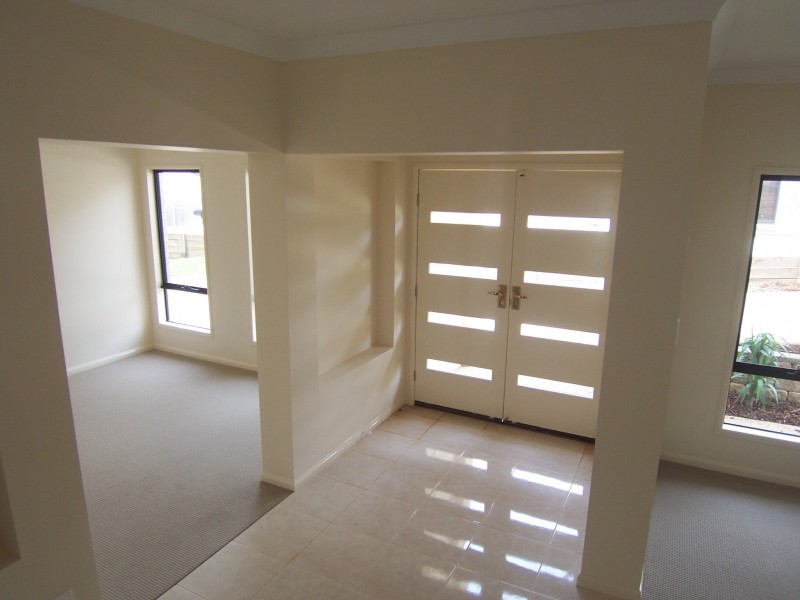 19 Oakwood Road, Warner QLD 4500