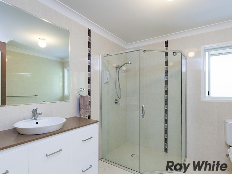 22 Peppermint Drive, Cashmere QLD 4500