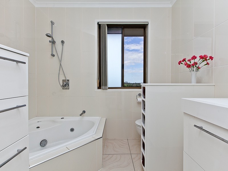 10 Kakanui Street, Aspley QLD 4034