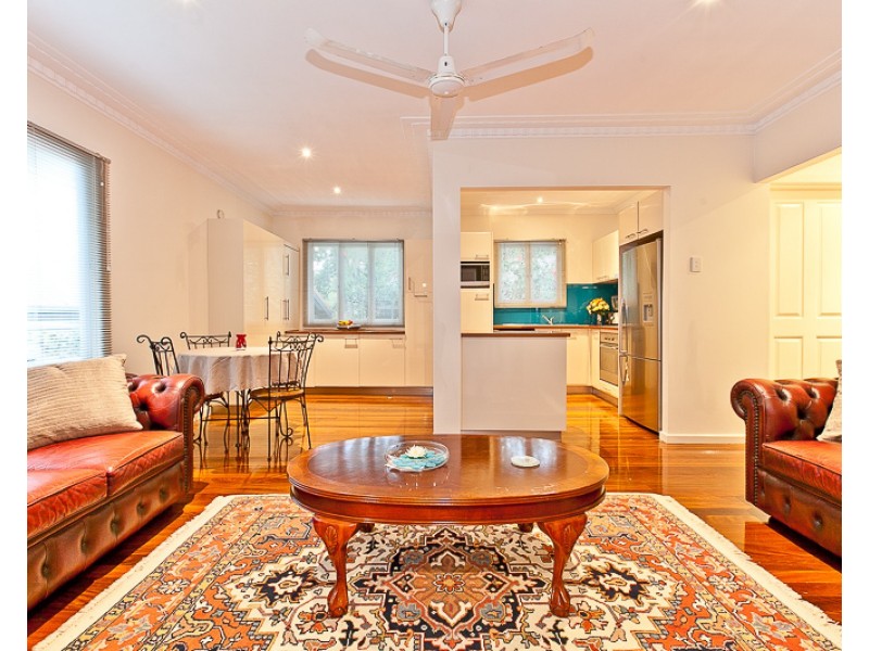 16 Glenhaven Street, Kedron QLD 4031