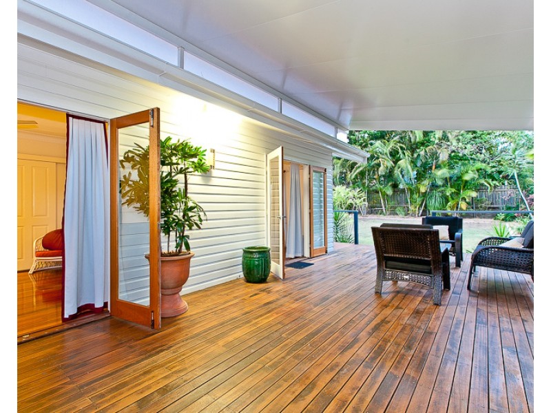 16 Glenhaven Street, Kedron QLD 4031