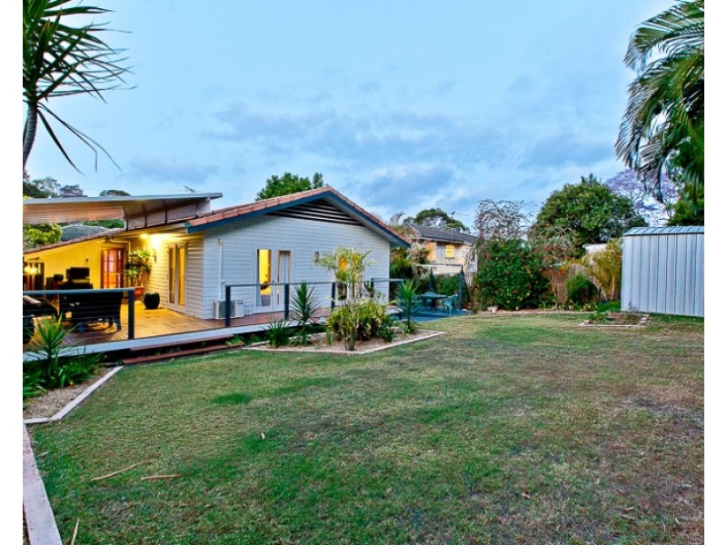 16 Glenhaven Street, Kedron QLD 4031