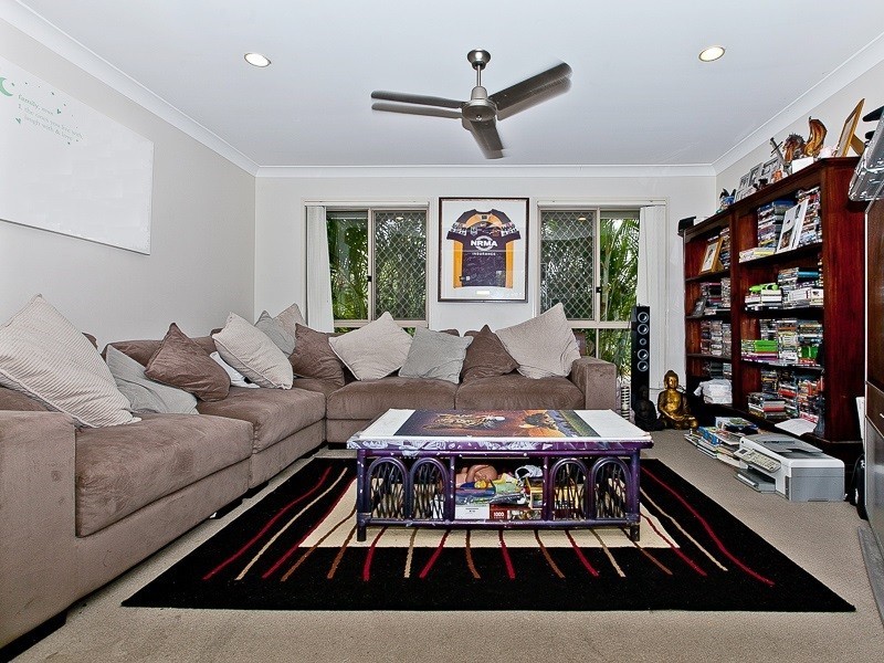 1 Dean Street, Bray Park QLD 4500