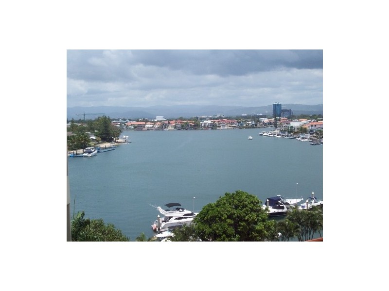30/2 Admiralty Drive, Surfers Paradise QLD 4217