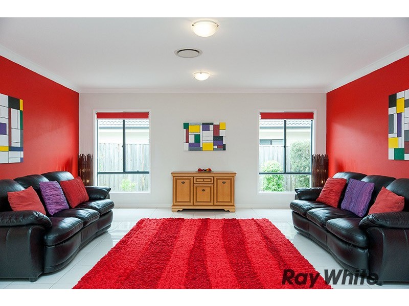 33 Raynbird Place, Carseldine QLD 4034