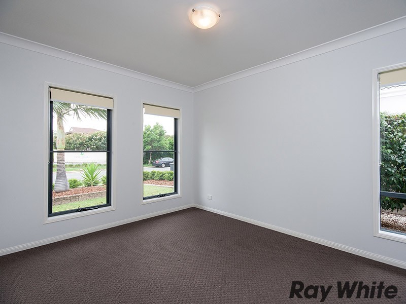 33 Raynbird Place, Carseldine QLD 4034