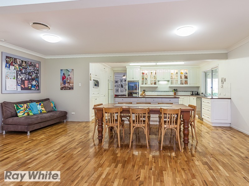 22 Bronson Street, Bridgeman Downs QLD 4035