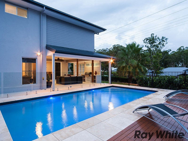 4 Dress Circle Court, Bridgeman Downs QLD 4035