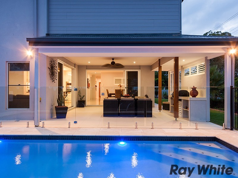 4 Dress Circle Court, Bridgeman Downs QLD 4035