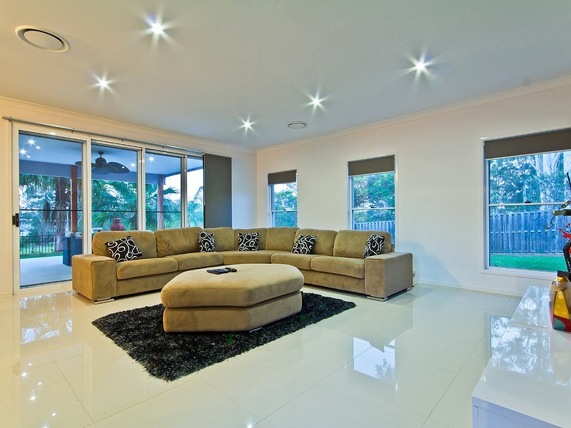 4 Dress Circle Court, Bridgeman Downs QLD 4035